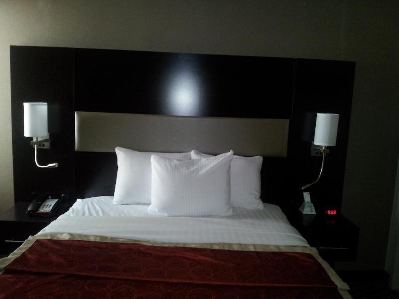 Howard Johnson By Wyndham Jamaica Ny Near Airtrain Jfk ニューヨーク エクステリア 写真